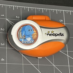 2002 Y2K Neopets Kacheek Pocket Pet Tiger Electronics Works New Batteries